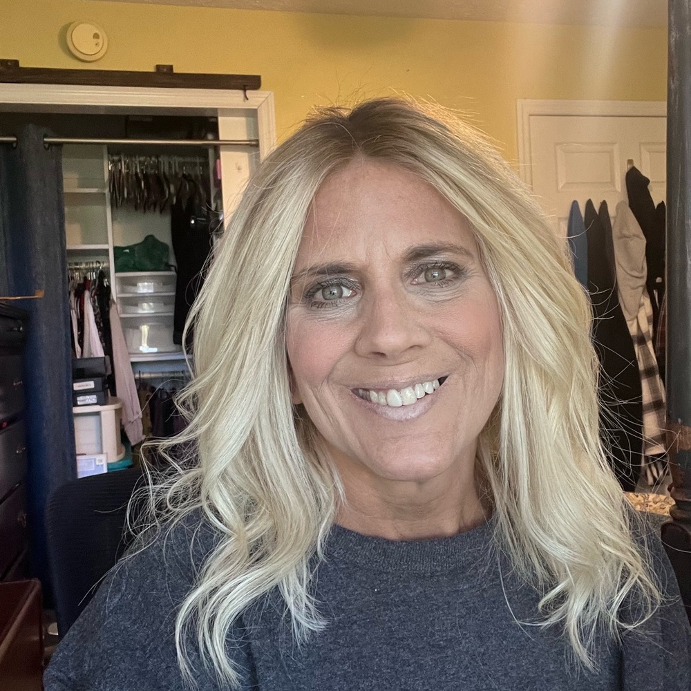 Mia Kelly 100% human hair wig - Picture 2 of 6